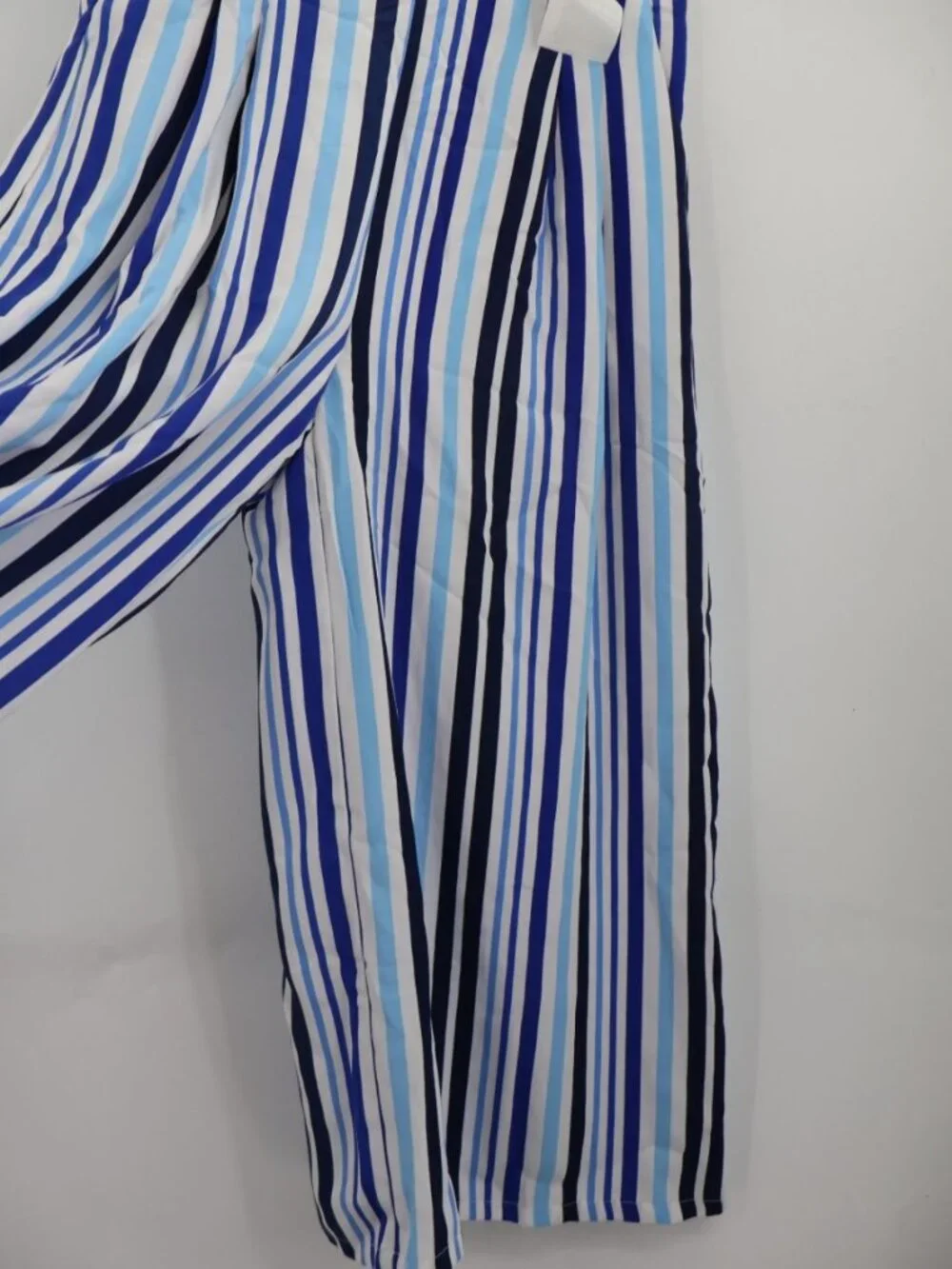 Do+Be Blue White Stripe Wide Leg Crop Pants NWT Nordstrom Size M